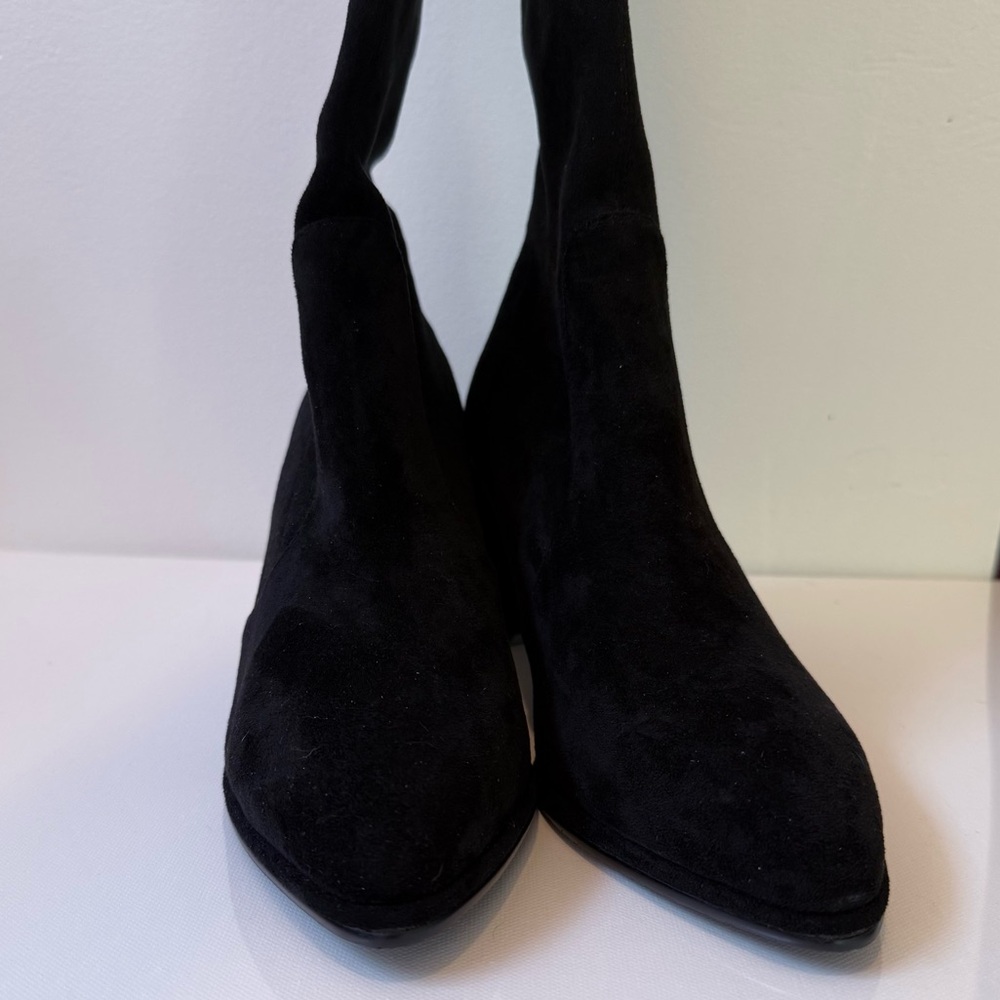 NWOT STUART WEITZMAN Black Stretch Suede Highland Over The Knee Heeled Boot 40 - Picture 11 of 15